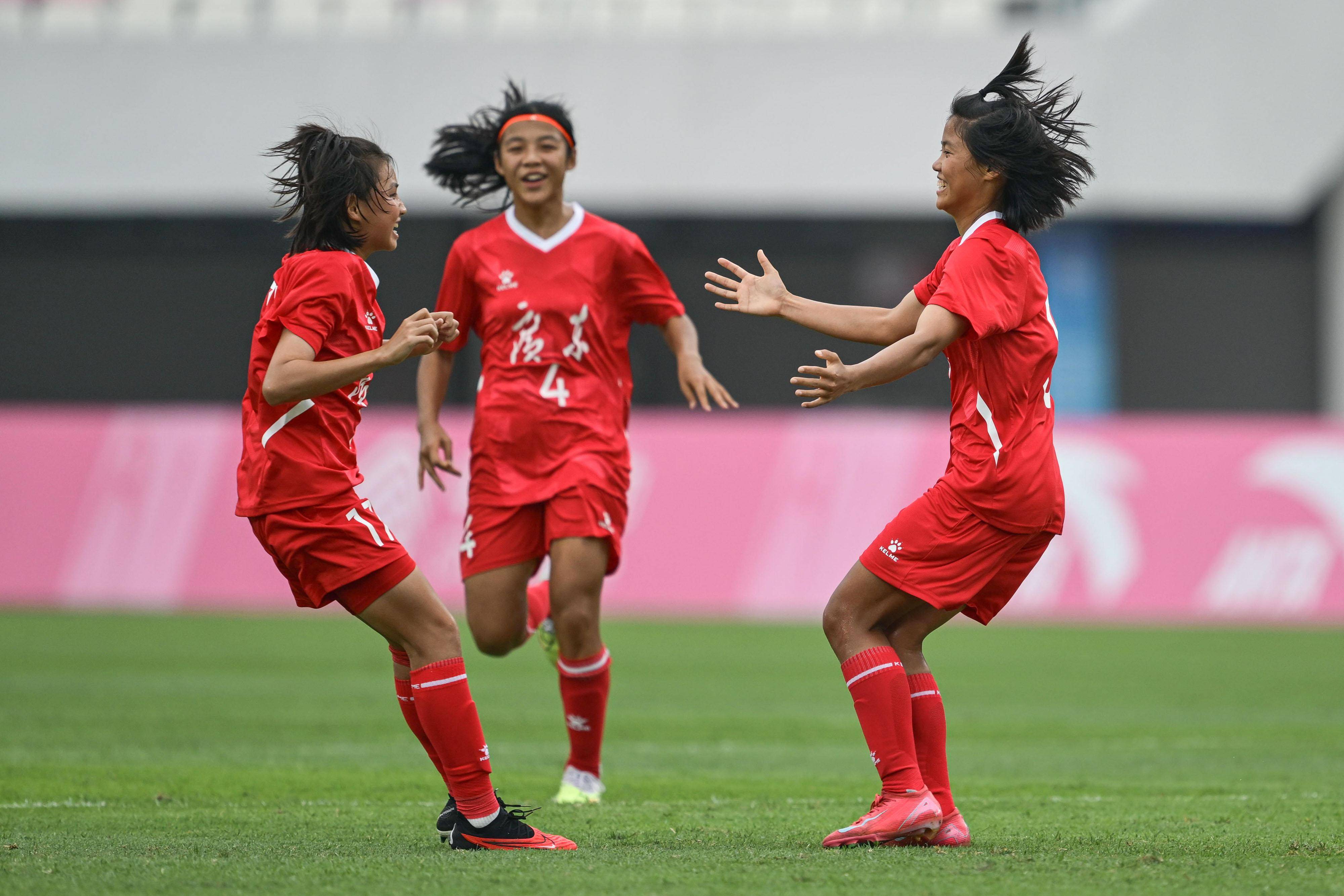 乐鱼-广州队发布备战花絮,赛后调整名单,全明星赛任务艰巨,更衣室氛围转暖(形容时间紧迫任务艰巨的公文表述)