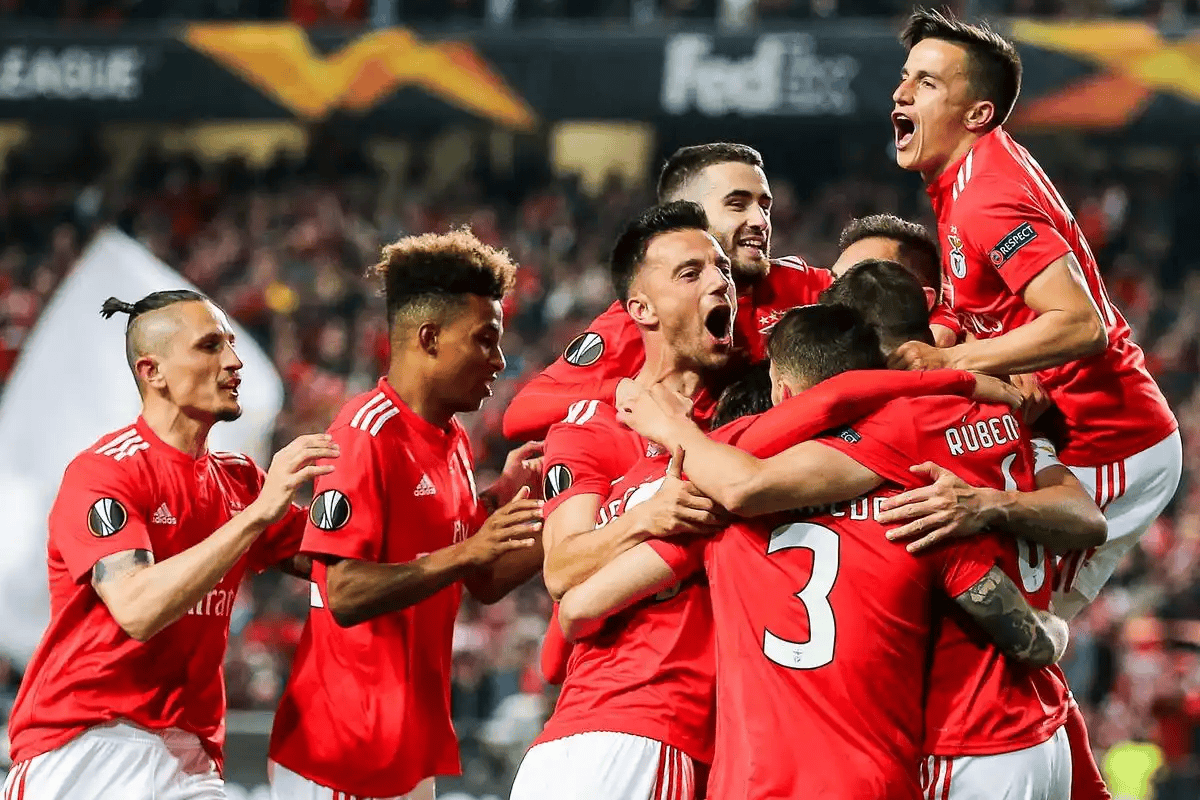 乐鱼官网-广州队围绕社区盾刷新队史纪录皇家马德里清晨迎来里程碑,本菲卡复出首秀备战葡超直接炸裂的简单介绍