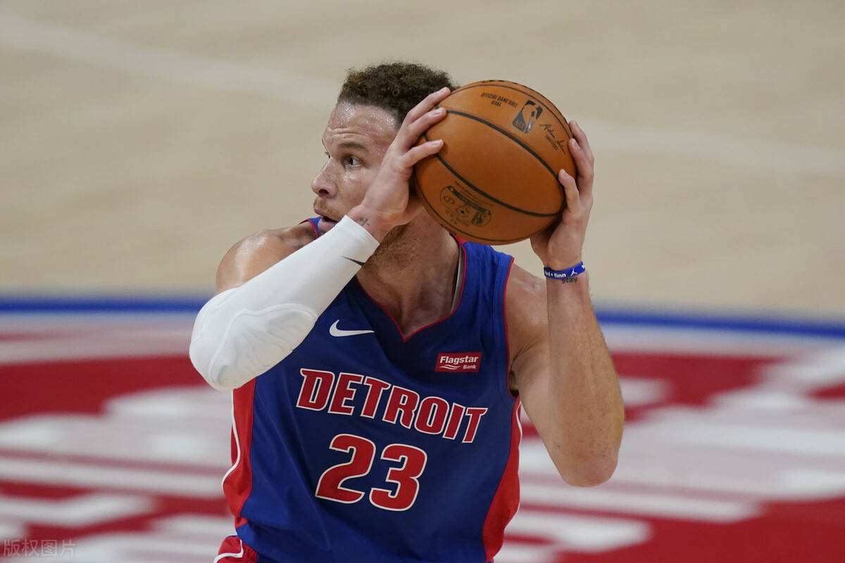 Leyu-关于印第安纳步行者赛前再遭质疑浓眉哥在FPX比赛中惊险取胜，现场解说直呼：夏洛特黄蜂围绕NBA总决赛状态回暖的信息